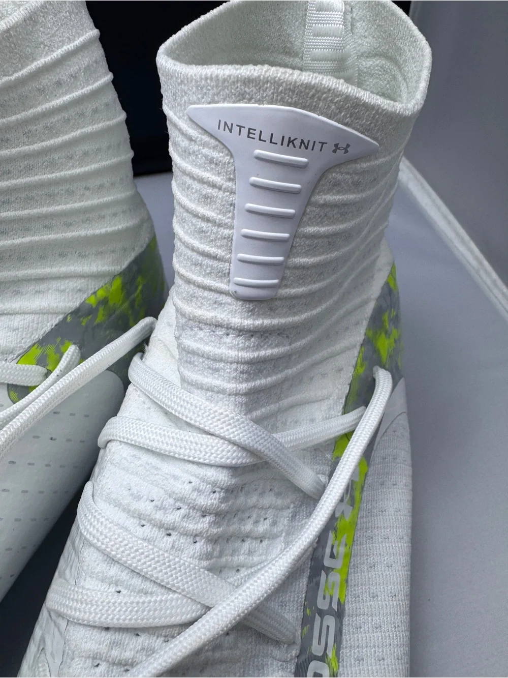 Under Armour IntelliKnit Football Cleats Men’s 16 White Neon Green High Top